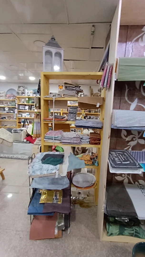 تصفية محل جومارت - بضاعة نثريات ومستوردات مميزة للبيع