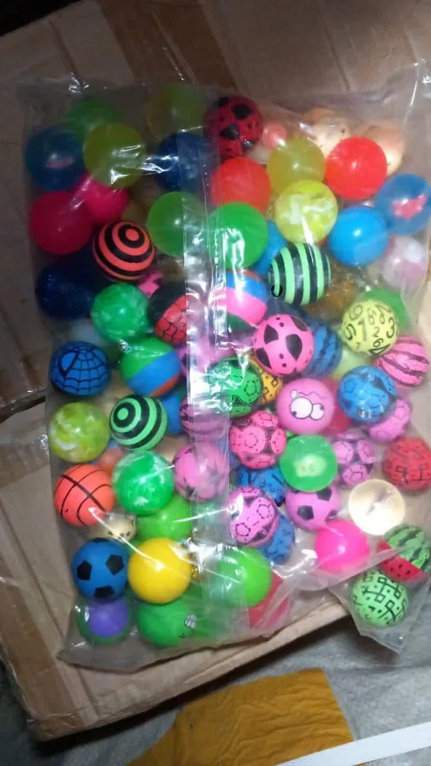 ماكنات والعاب البيع الذاتي