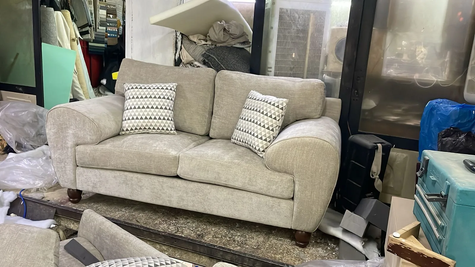 طقم مستعمل منجد جديد