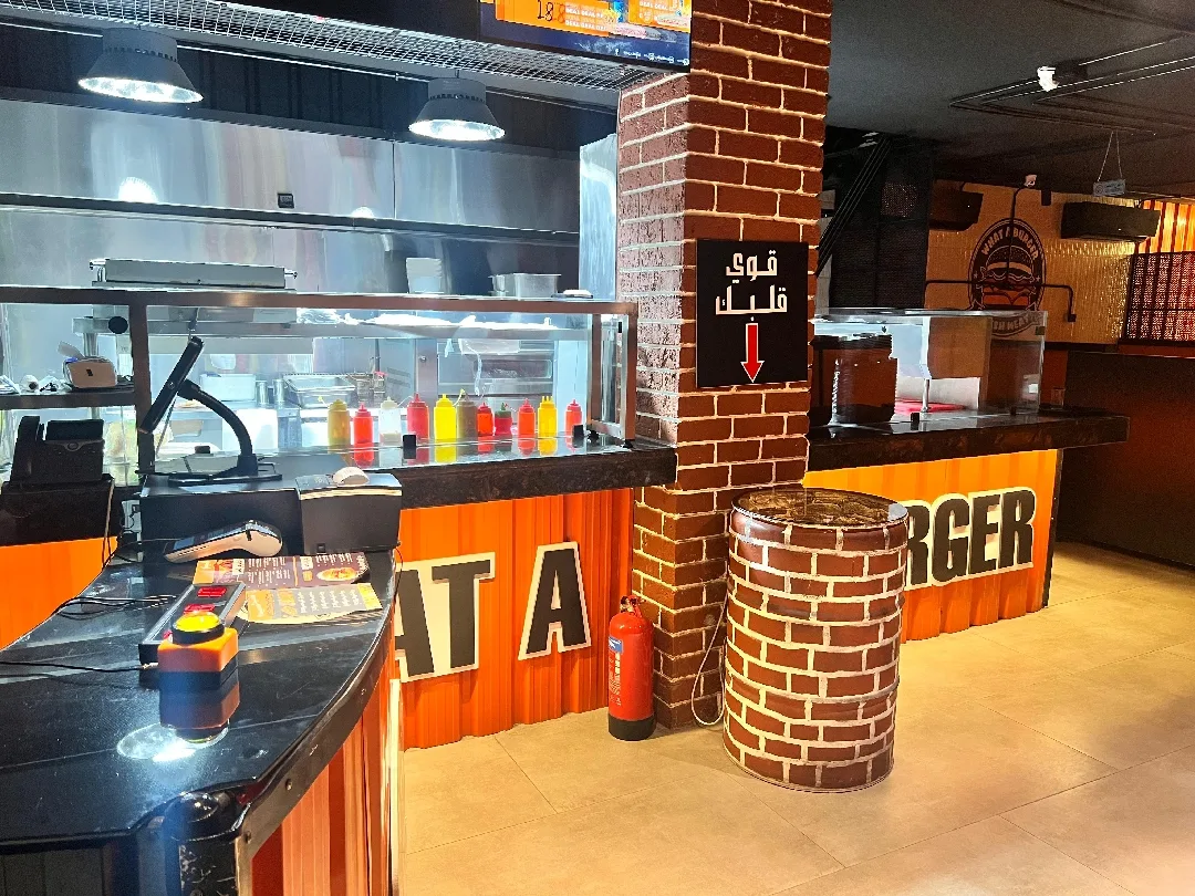 مطعم للبيع فيه شفابدران موقع مميز استراتيجي