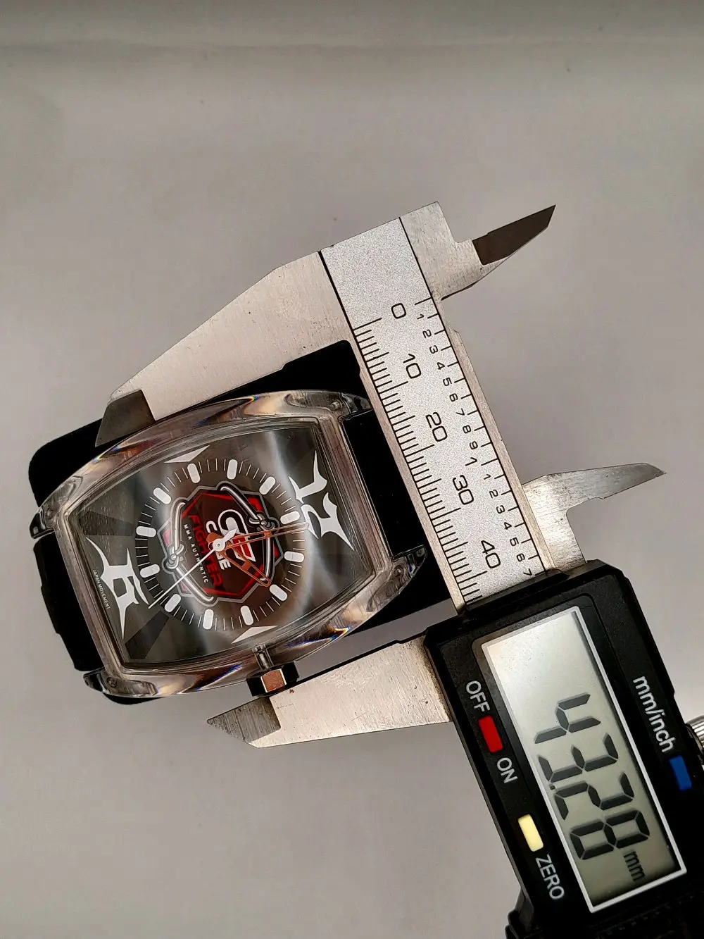 ساعة CAGE FIGHTER 🇯🇵🇯🇵