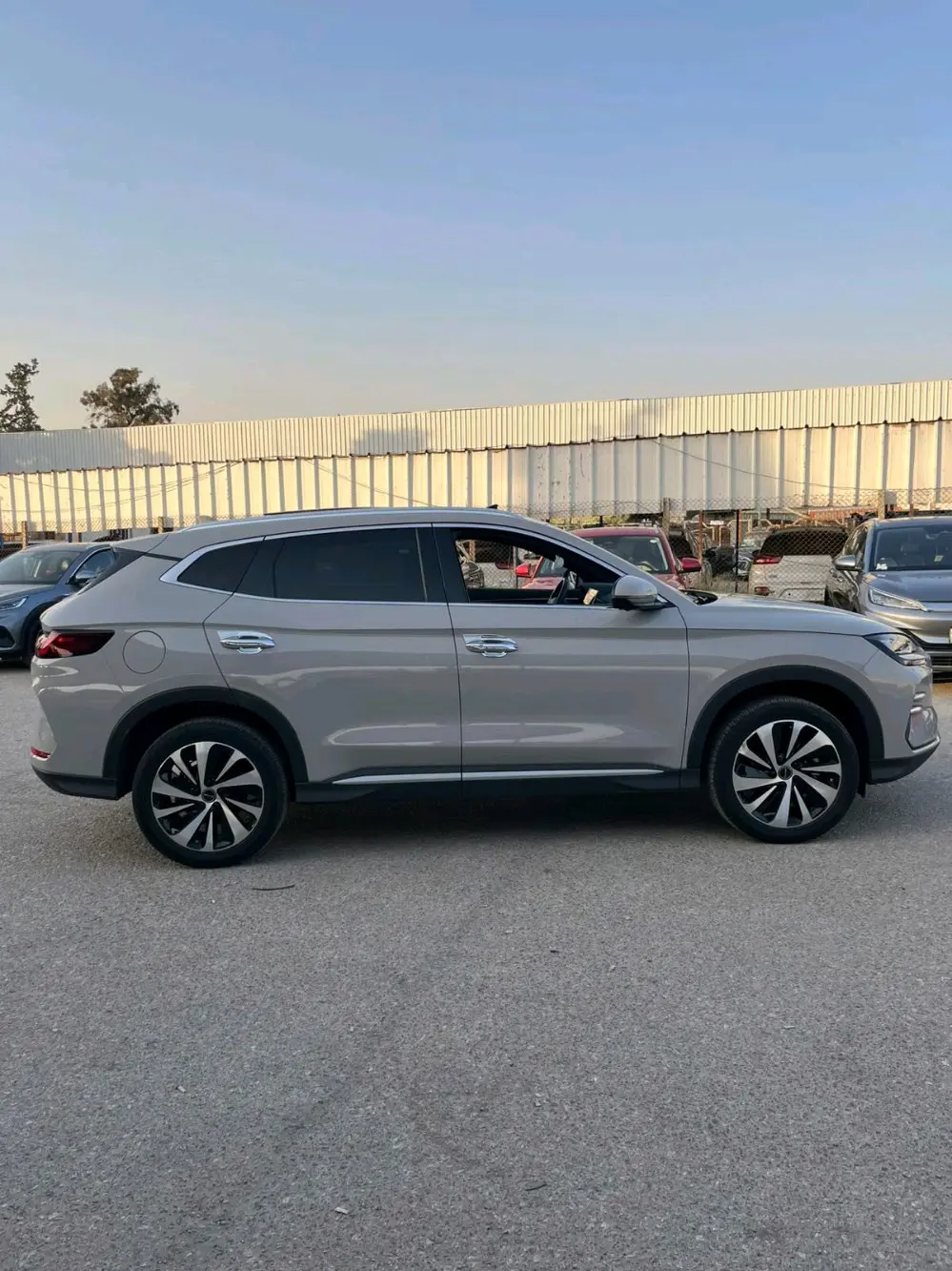 بي واي دي سونق ل شامبيون موديل 2023 بطاريه 520  فل ابشن بانوراما متحركه 5 كاميرا