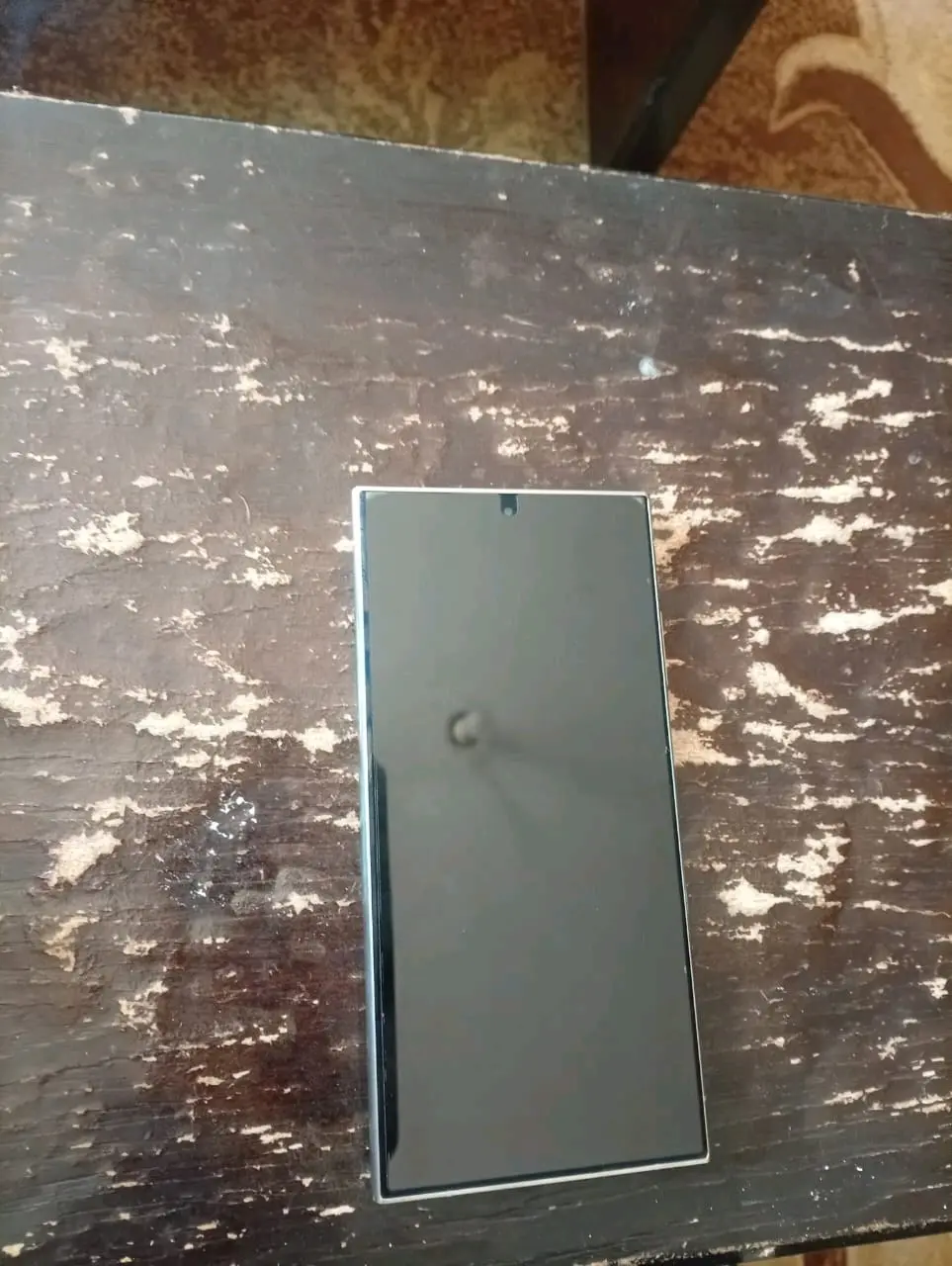 جالكسي s24ultra ذاكرة 256 مع 12 رام لون تيتانيوم وارد شرق اوسط