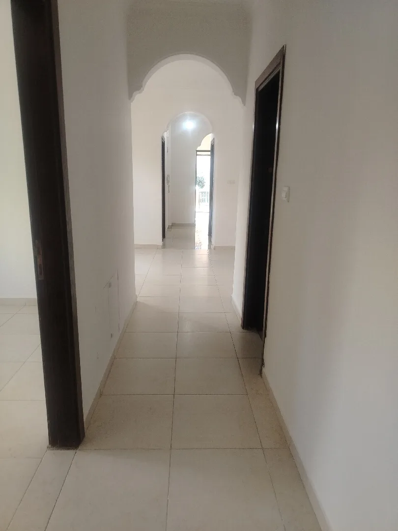 شقة أرضية للبيع