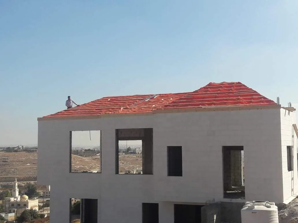 متخصصون في تركيب جميع اعمال الكرميد