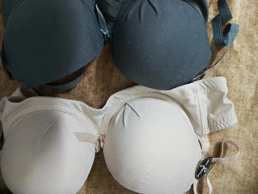 ستيانه عدة موديلات وجميع المقاسات