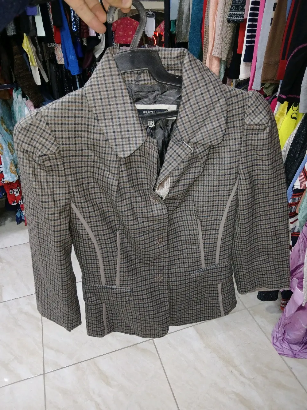 شروة ملابس اوروبية شتوية ستاتي واطفال 1000 قطعه بسعر مغري جدا