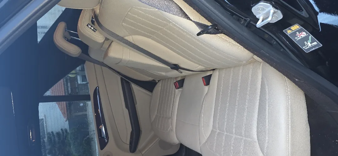 مرسيدس GLE400   اللون اسود