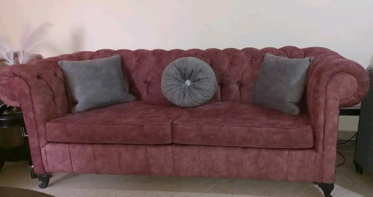 طقم كنب بحال الوكاله شبه جديد