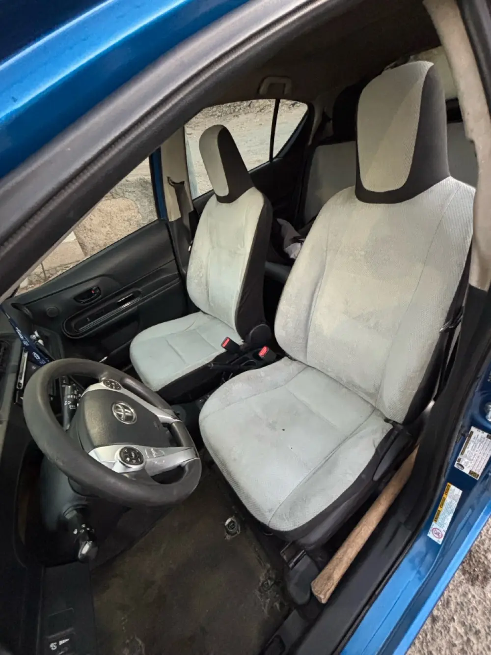 تويوتا بريوس سي للبيع