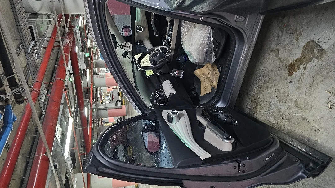 BYD Yuan 2023 auto park