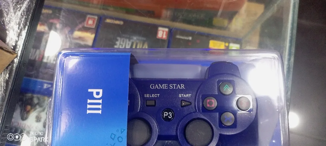 ايد بلايستيشن 3 كوبي ون جديدة بالكرتونة شغالة ممتاز وأزرار سلسة