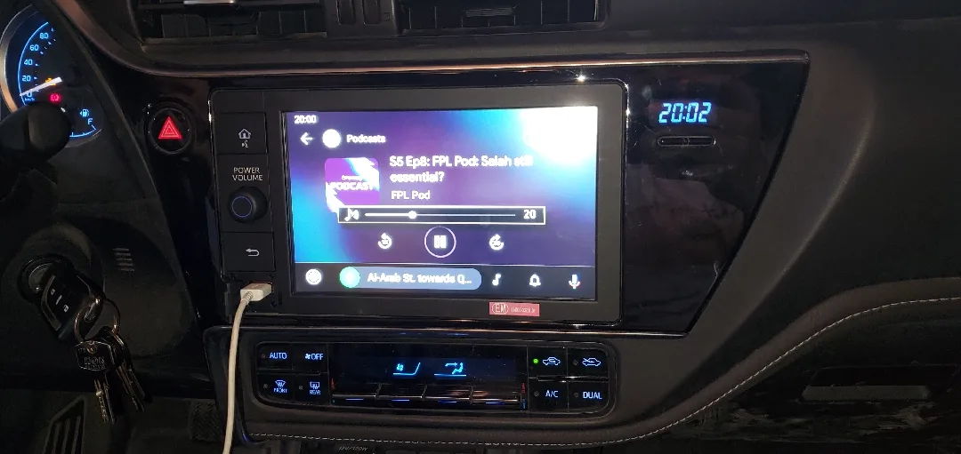 شاشة تويوتا كورولا اصليه جديده شركة وارد الشرق الأوسط مكفوله