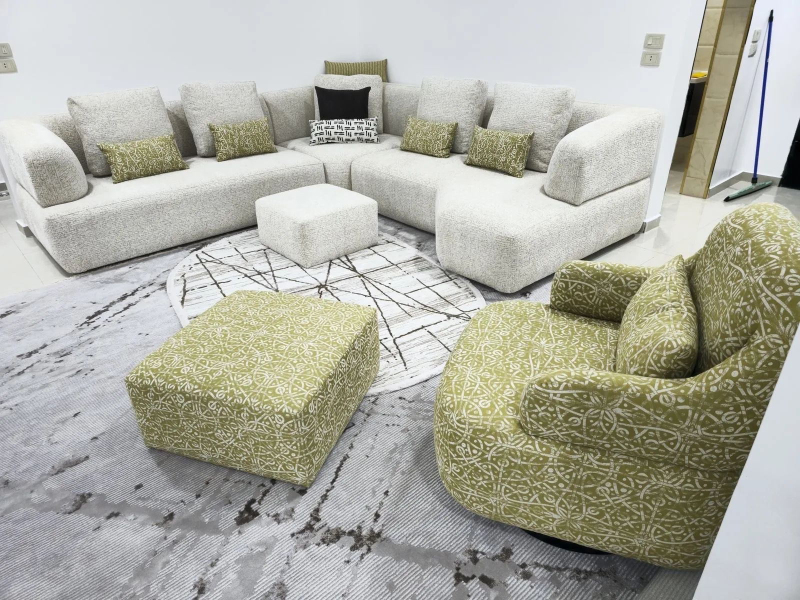 تنجيد و تفصيل اطقم كنب بأفضل الاسعار و اعلى جودة