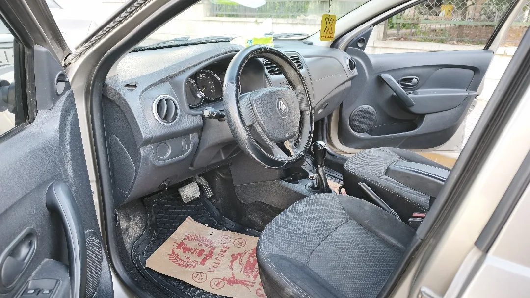 سيارة رينو لوغان 2016 للبيع