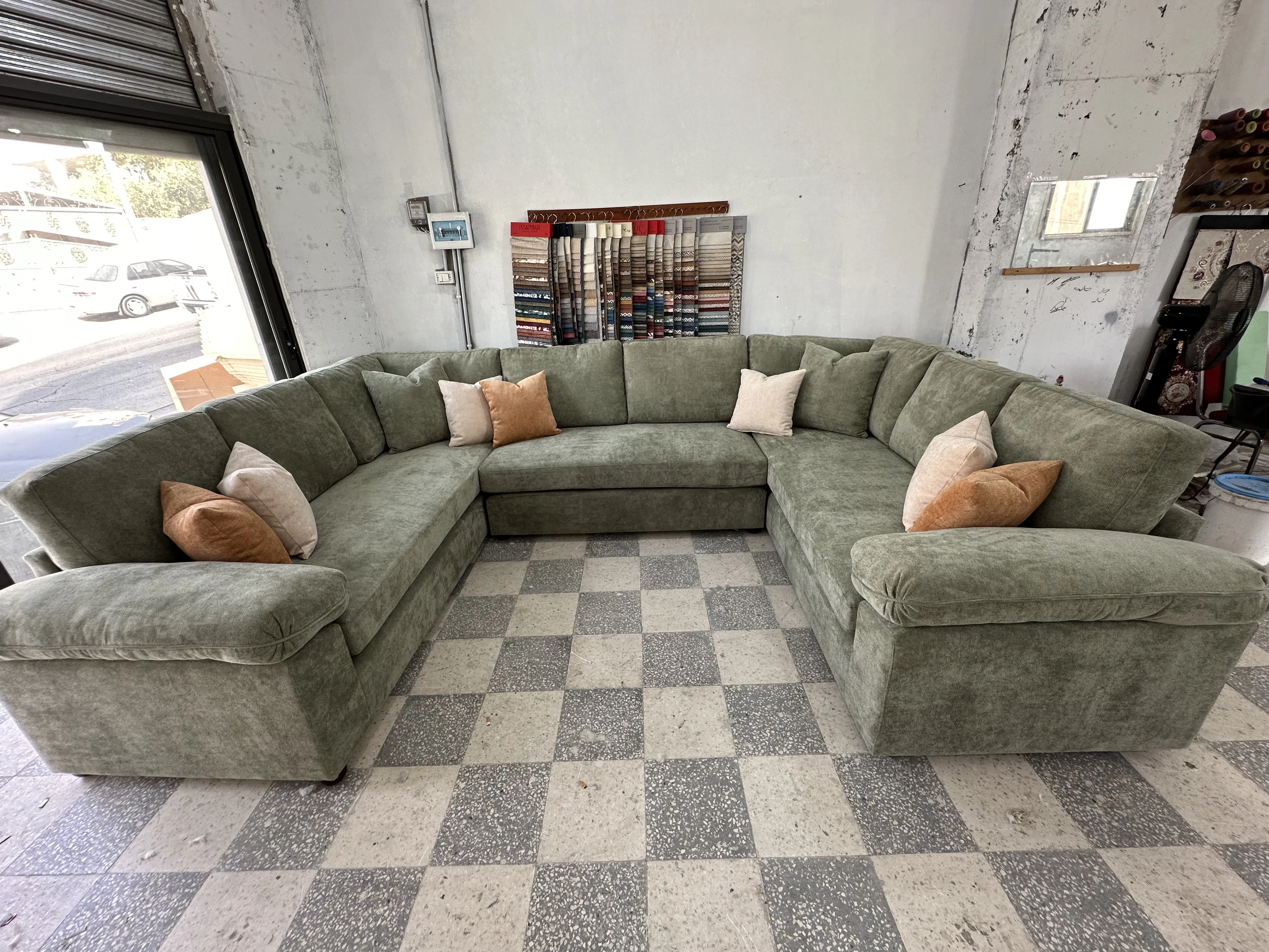 تنجيد و تفصيل اطقم كنب بأفضل الاسعار و اعلى جودة