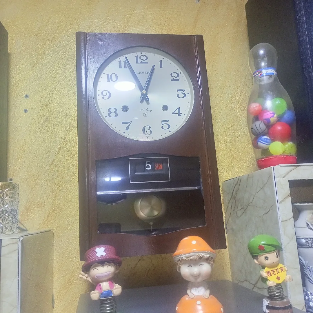 ساعه انتيكا الزمن الجميل