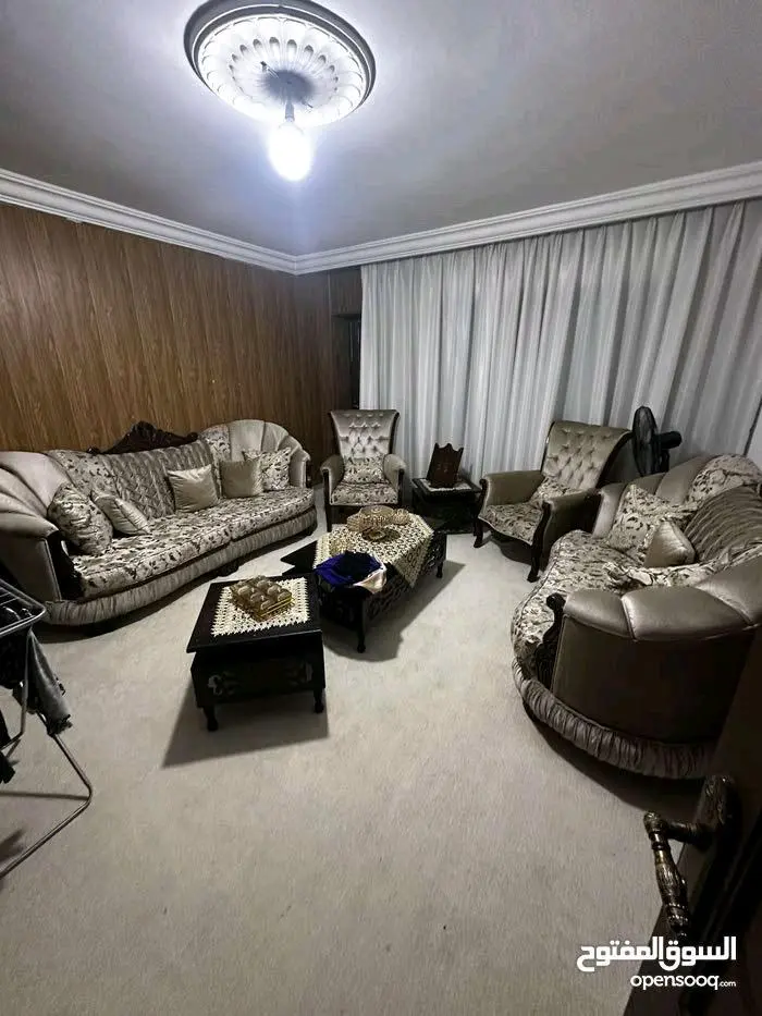 شقة دوبلكس أرضية  للبيع في ابوعلندا