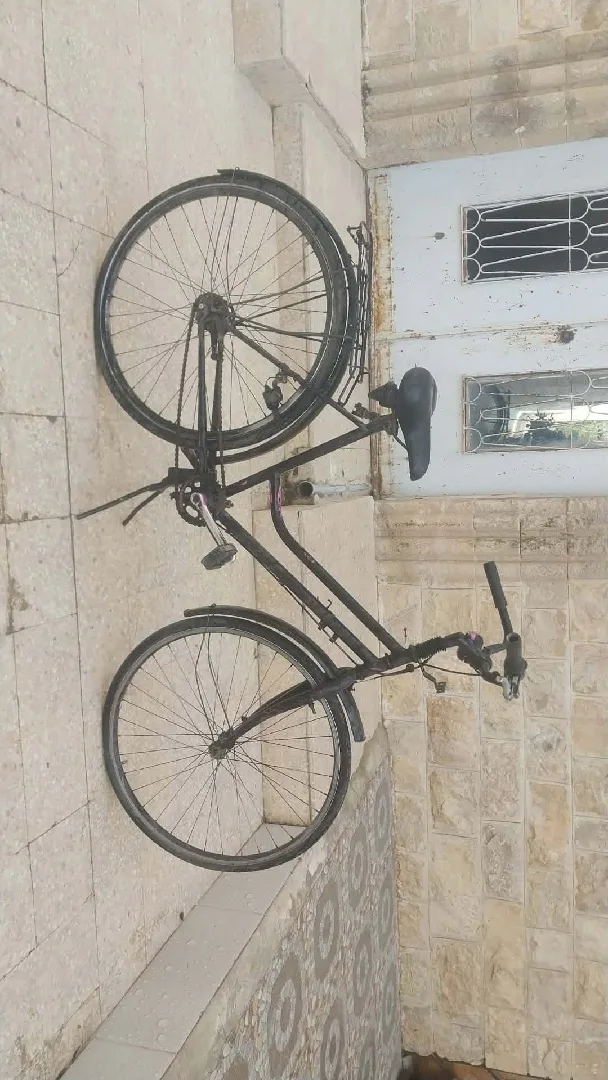 ٢بسكليت بحالة الوكاله للبيع