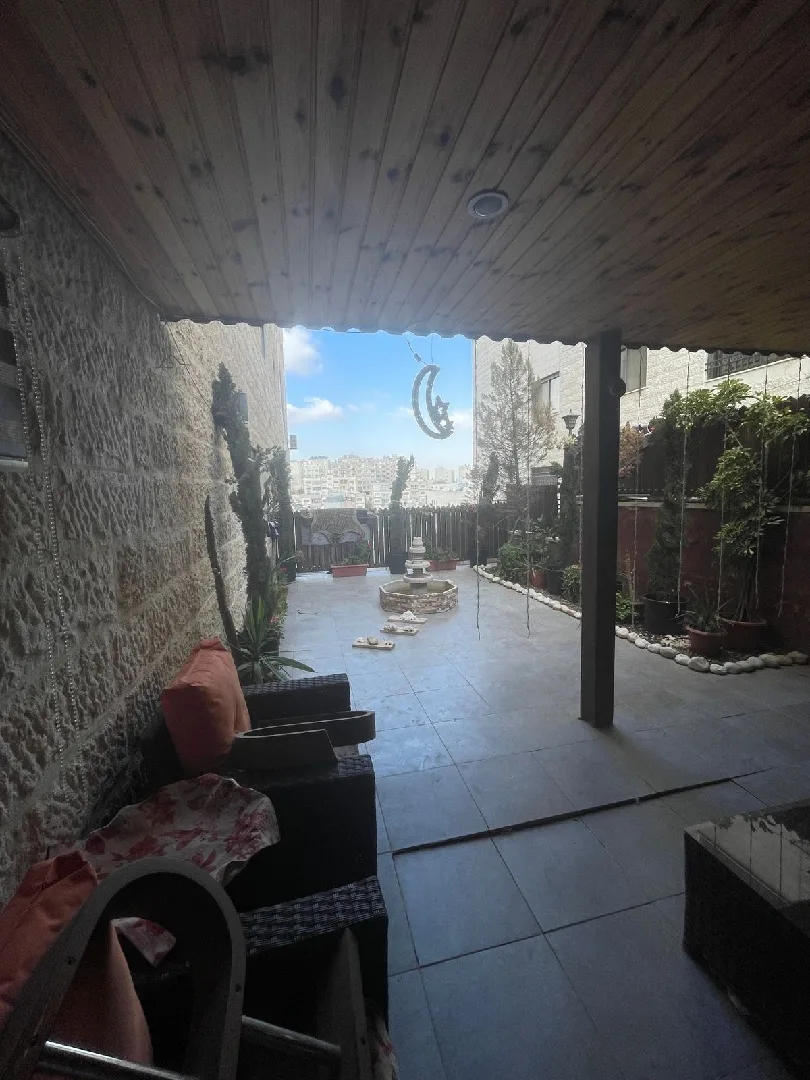 دوبلكس للبيع ب90,000 دينار في تلاع العلي!