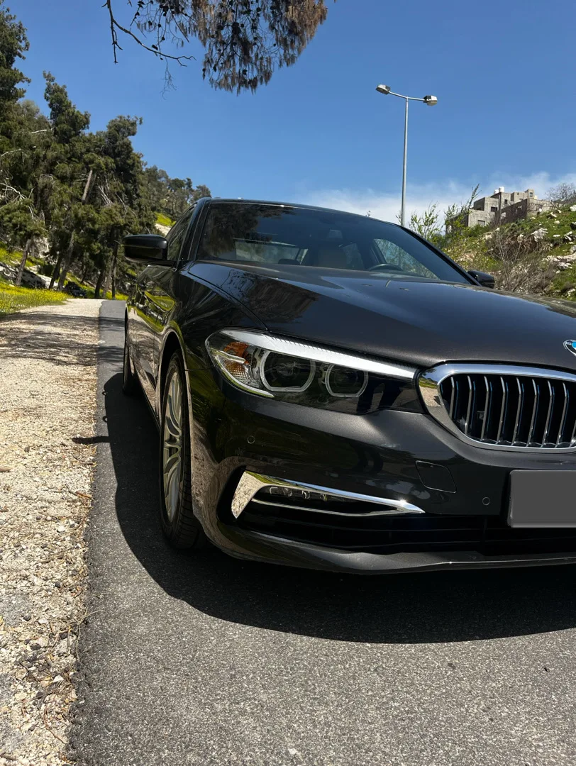 للبيع Bmw530e 2020