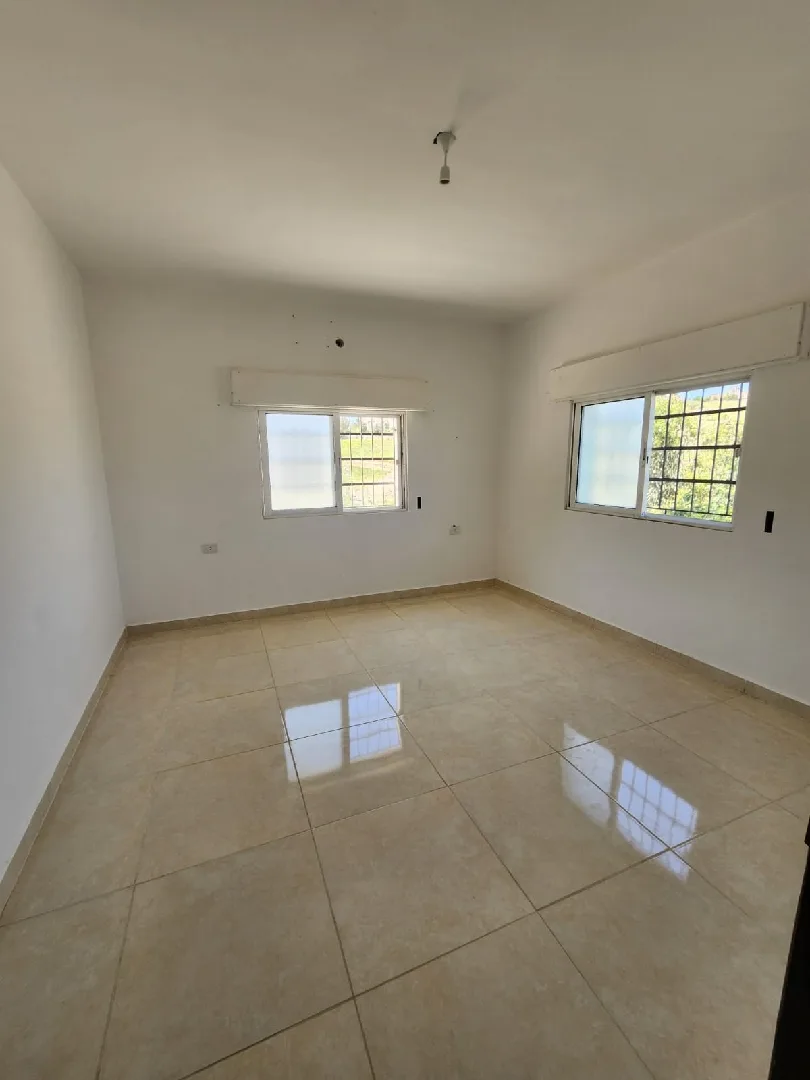 السلام عليكم ورحمه الله وبركاته ✋شقه للايجار في اربد 👍زبدا شرق المركز الغربي 👍من