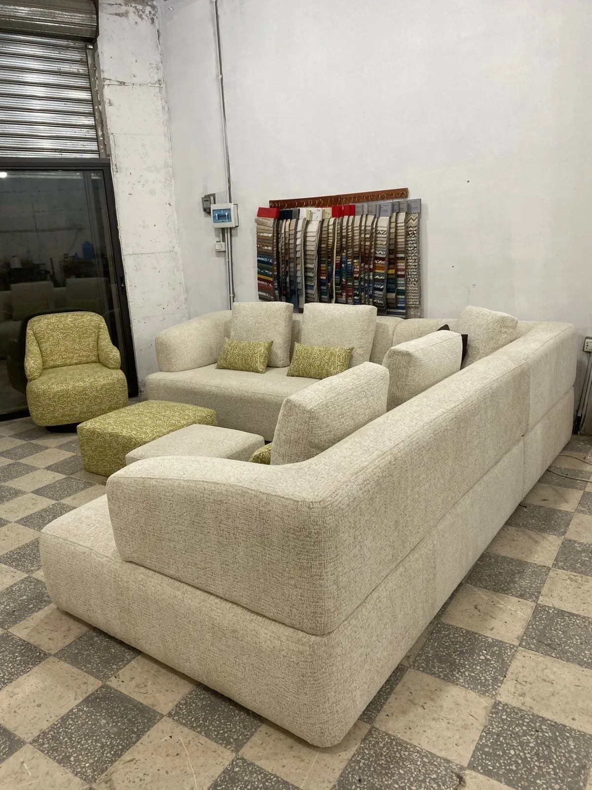 تنجيد و تفصيل اطقم كنب بأفضل الاسعار و اعلى جودة