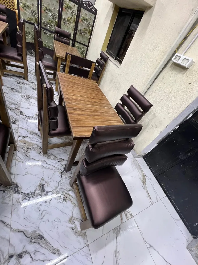 طاولات كافيه