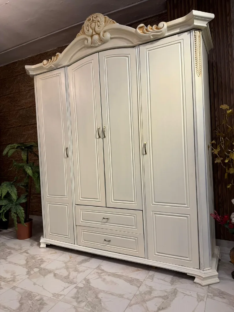 غرفة نوم شباب 🛌 ✨ فخمه جداً ، خشب لاتيه 18بالكامل ، خزانه عمق 60-سم ، تقسيمه داخل