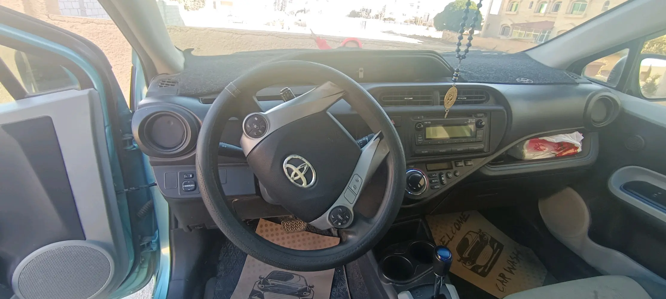 بريوس سي 2013 للبيع