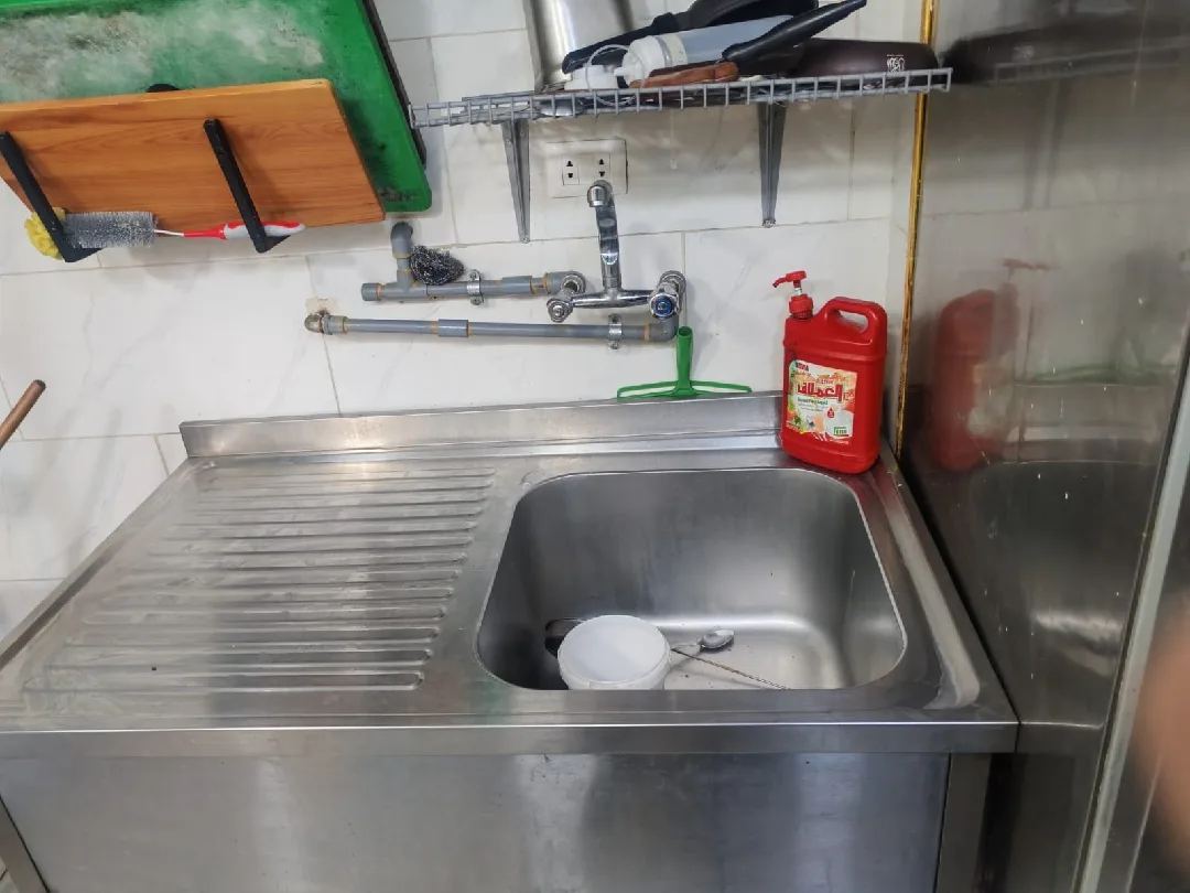 فرصة استثمارية لموسم الصيف | مطعم برجر و سناكات للبيع