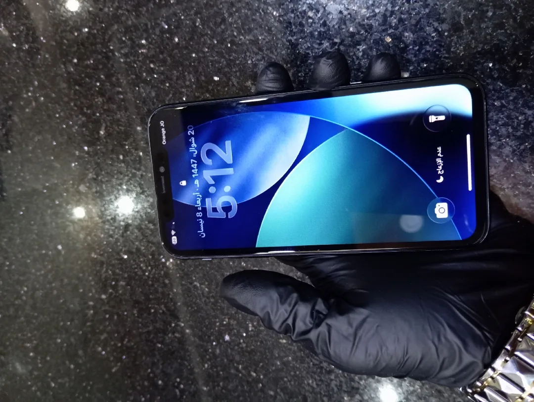 أيفون 11 عادي للبيع او البدل بأيفون فقط موجود بالعقبة