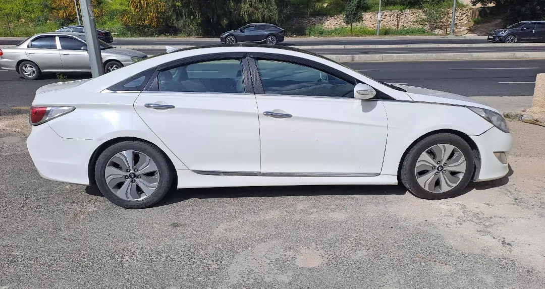 سيارة هيونداي سوناتا 2015 هايبرد وارد أمريكي