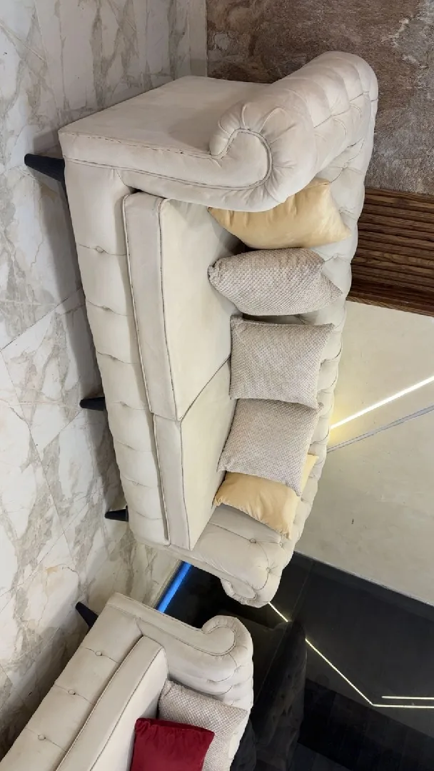 طقم كنب modern 🛋️ راقي جداً ، 7 مقاعد 💺، خشب سويد 🪵 بالكامل ، اسفنج دانلوب ، قماش