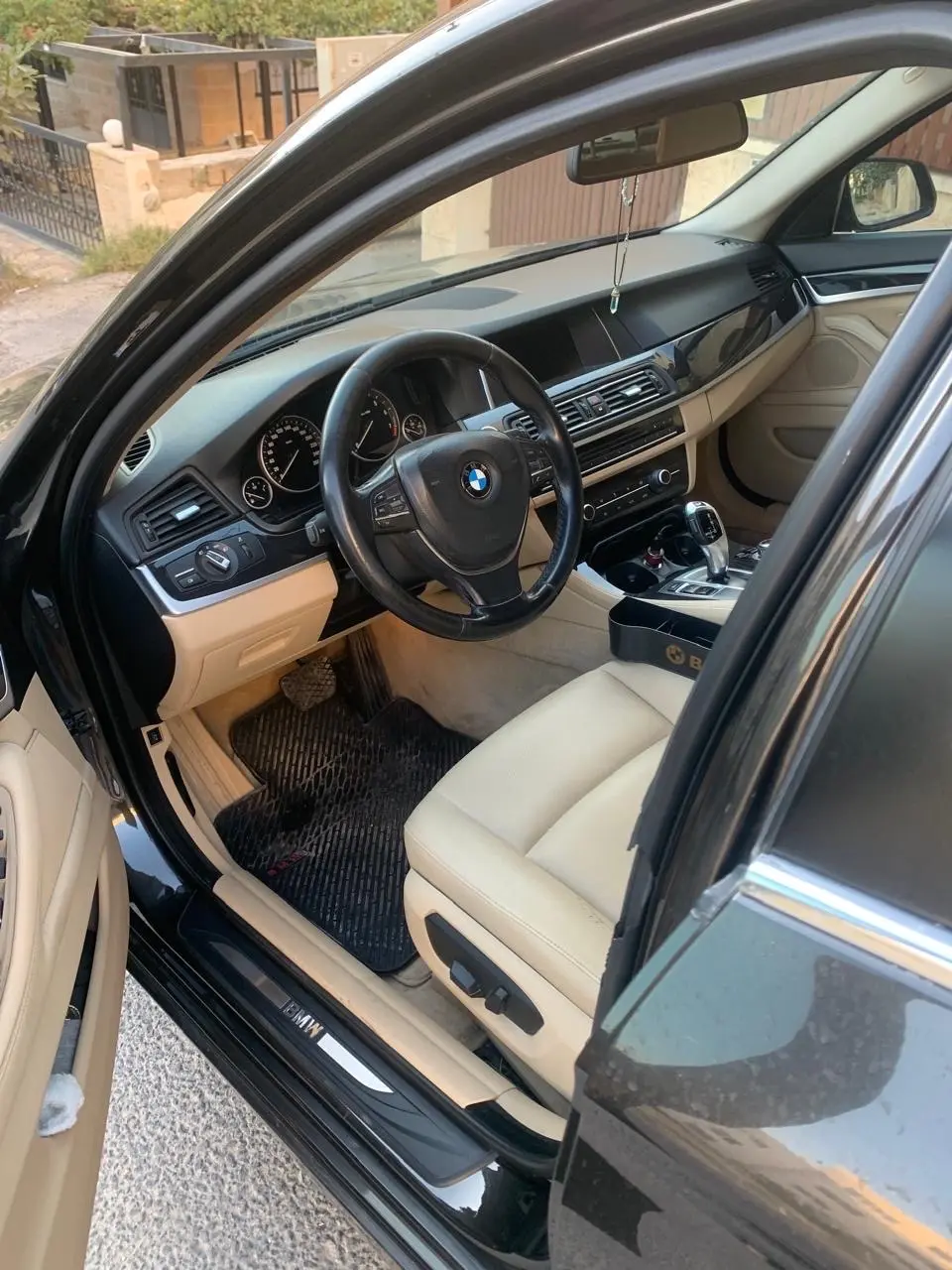 BMW 2014 528i