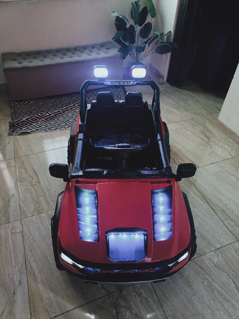 سيارة كهربائية للأطفال