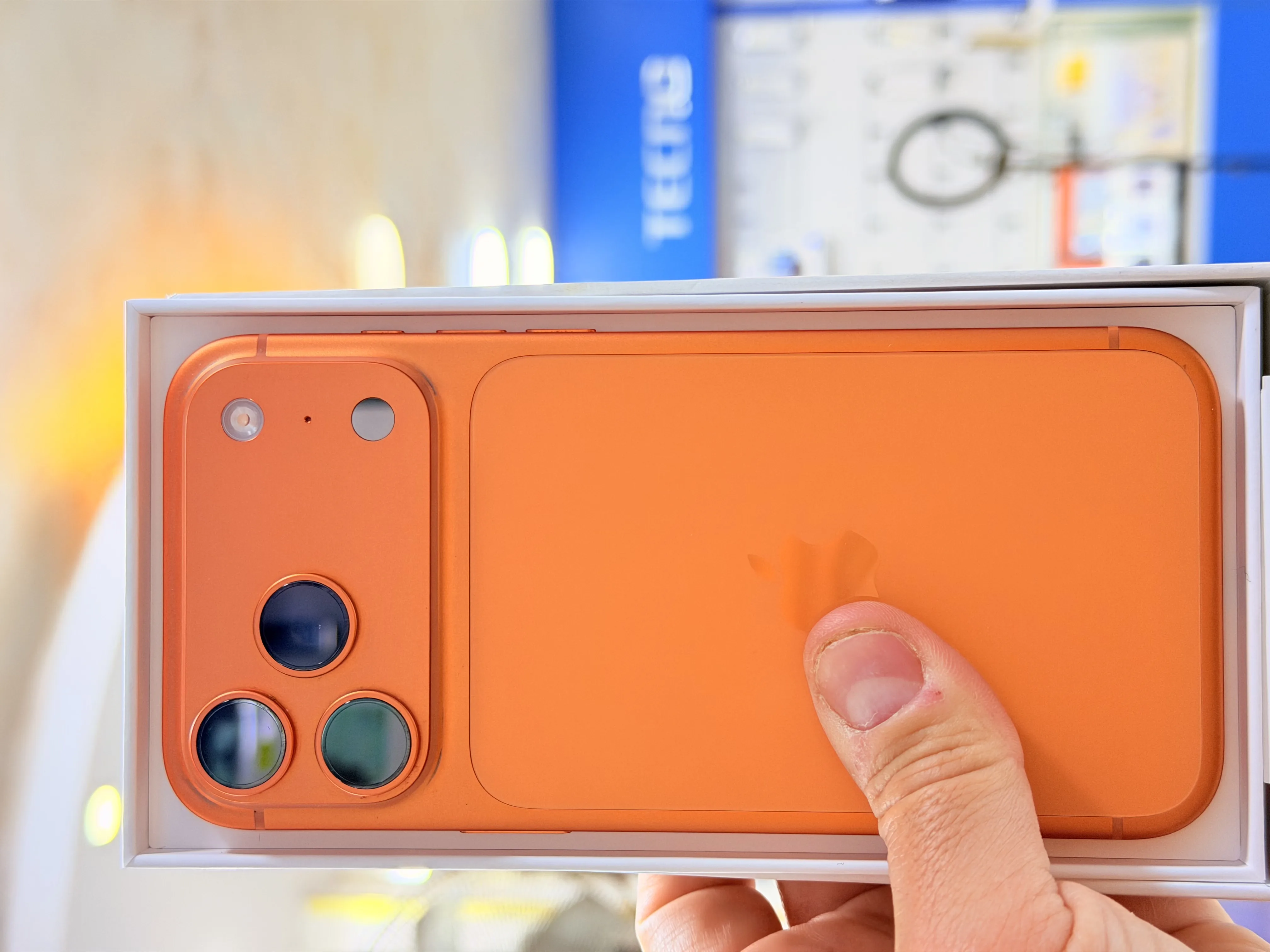 ايفون 17 برو ماكس Esim شرررق اوسط