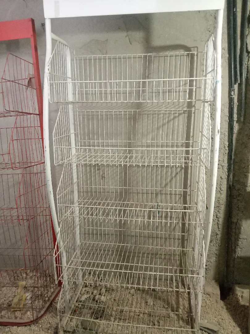 ستاندات للبيع