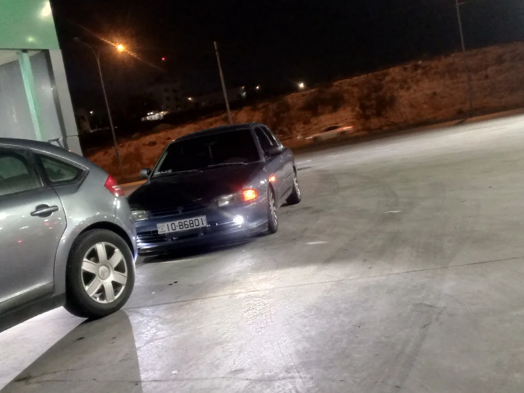 متسوبيشي لانسر 1993