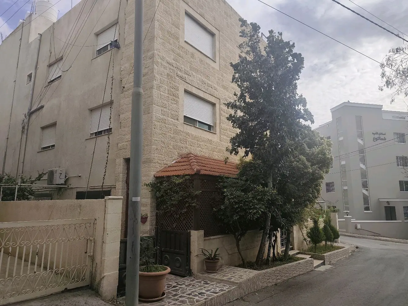 عمارة للبيع في طبربور