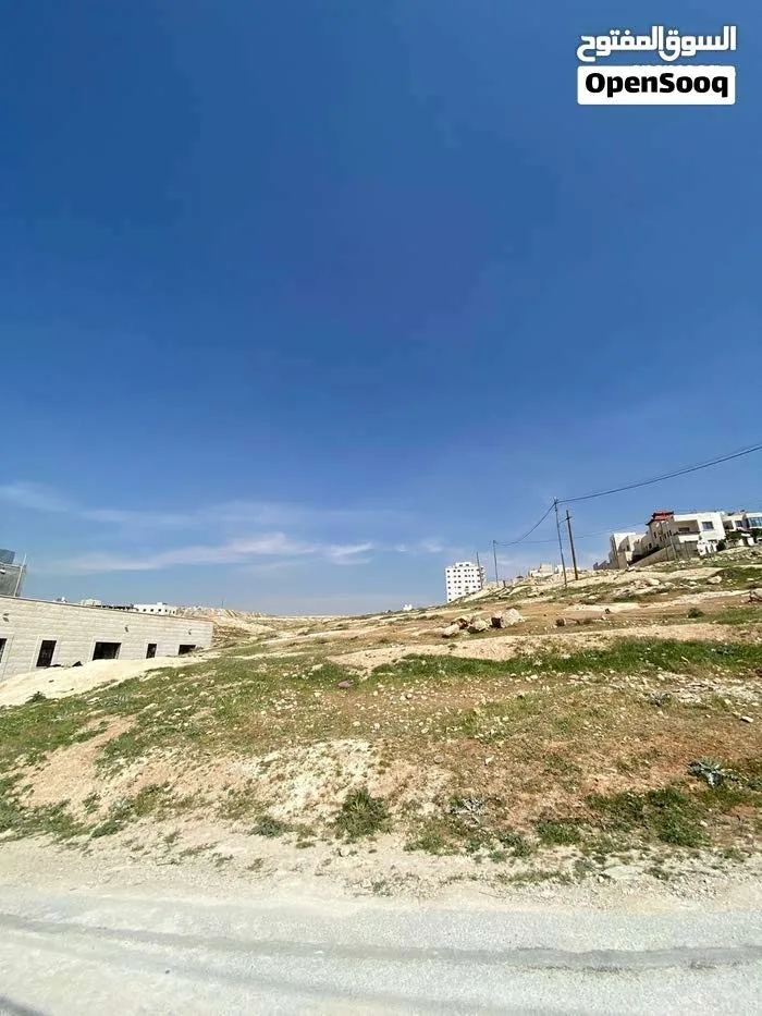 قطعة أرض نص دونم (500 متر) للبيع في منطقة راقية وهادية جداً بأبو علندا