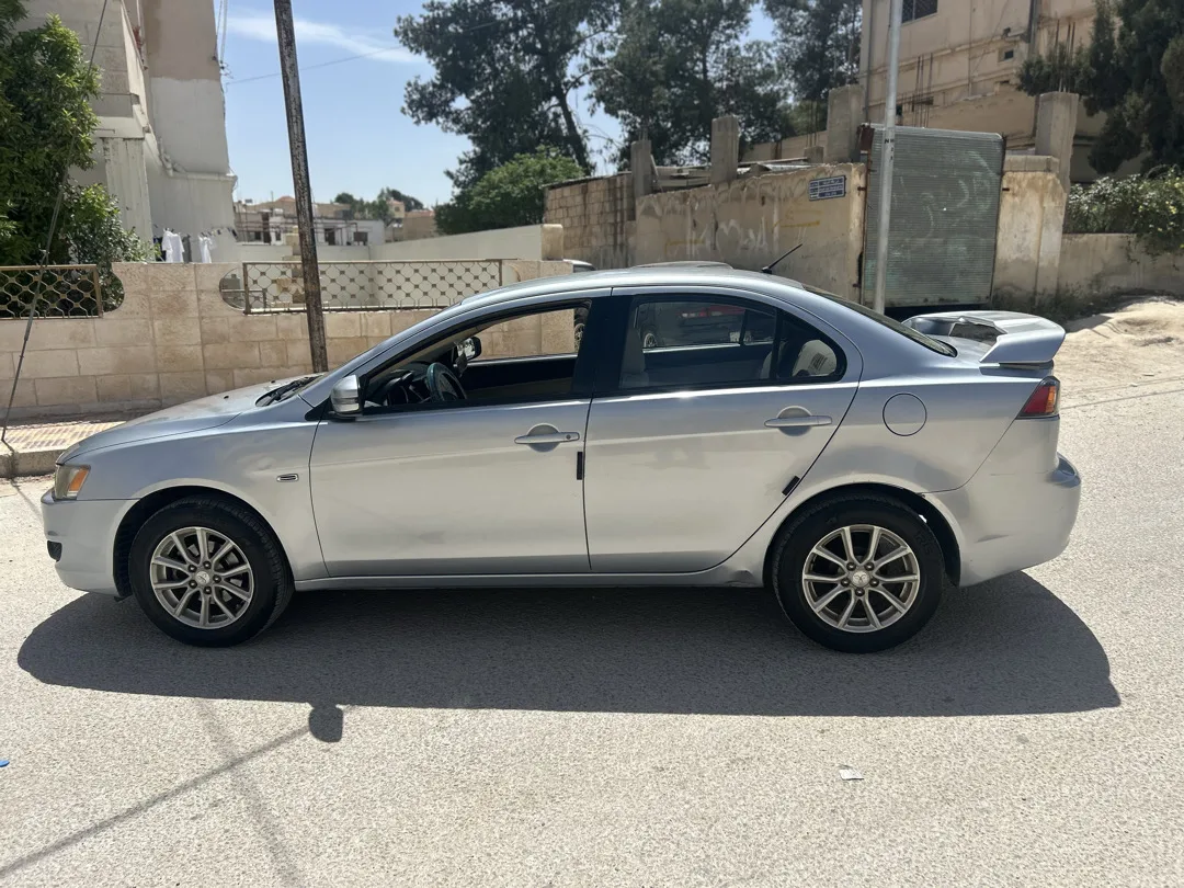 متسىوبيشي لانسر فراشه ماتور 2000cc