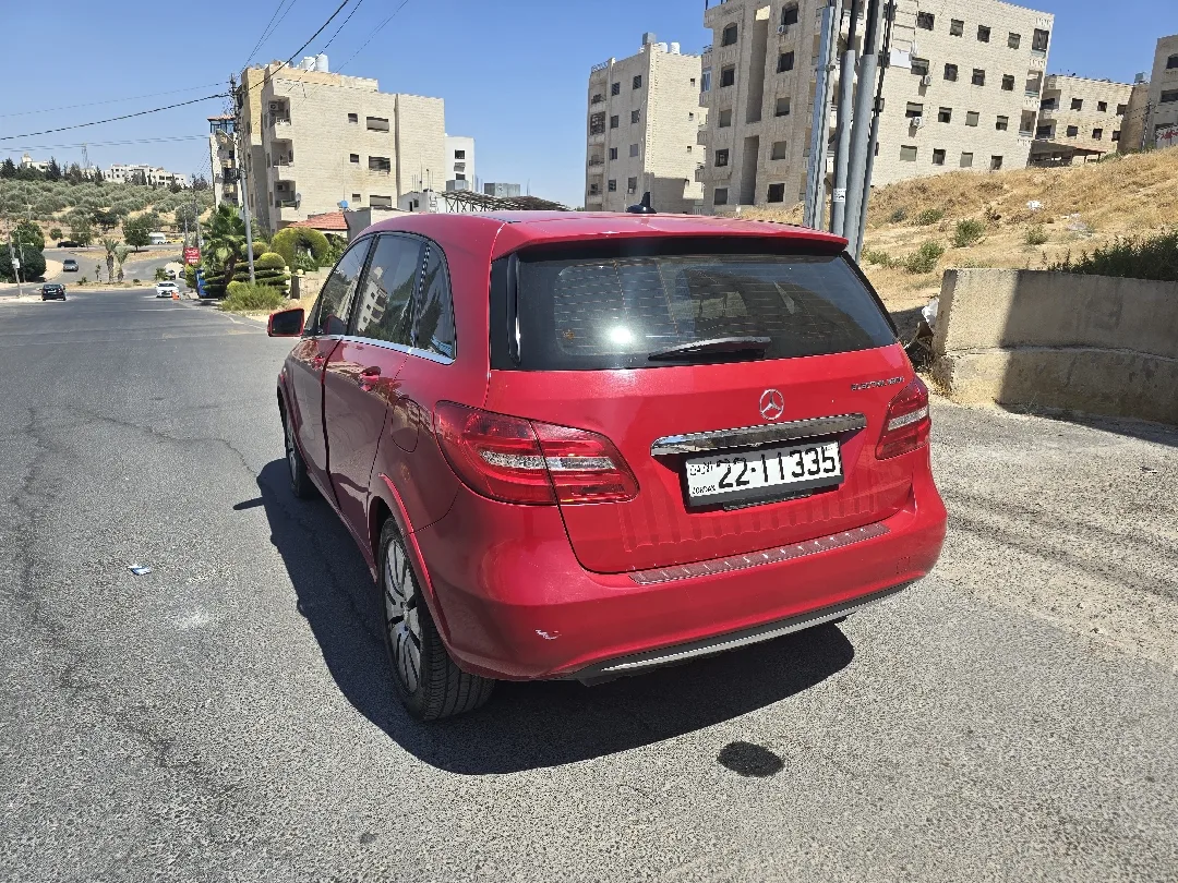 Mercedes B250e مع اكستندر