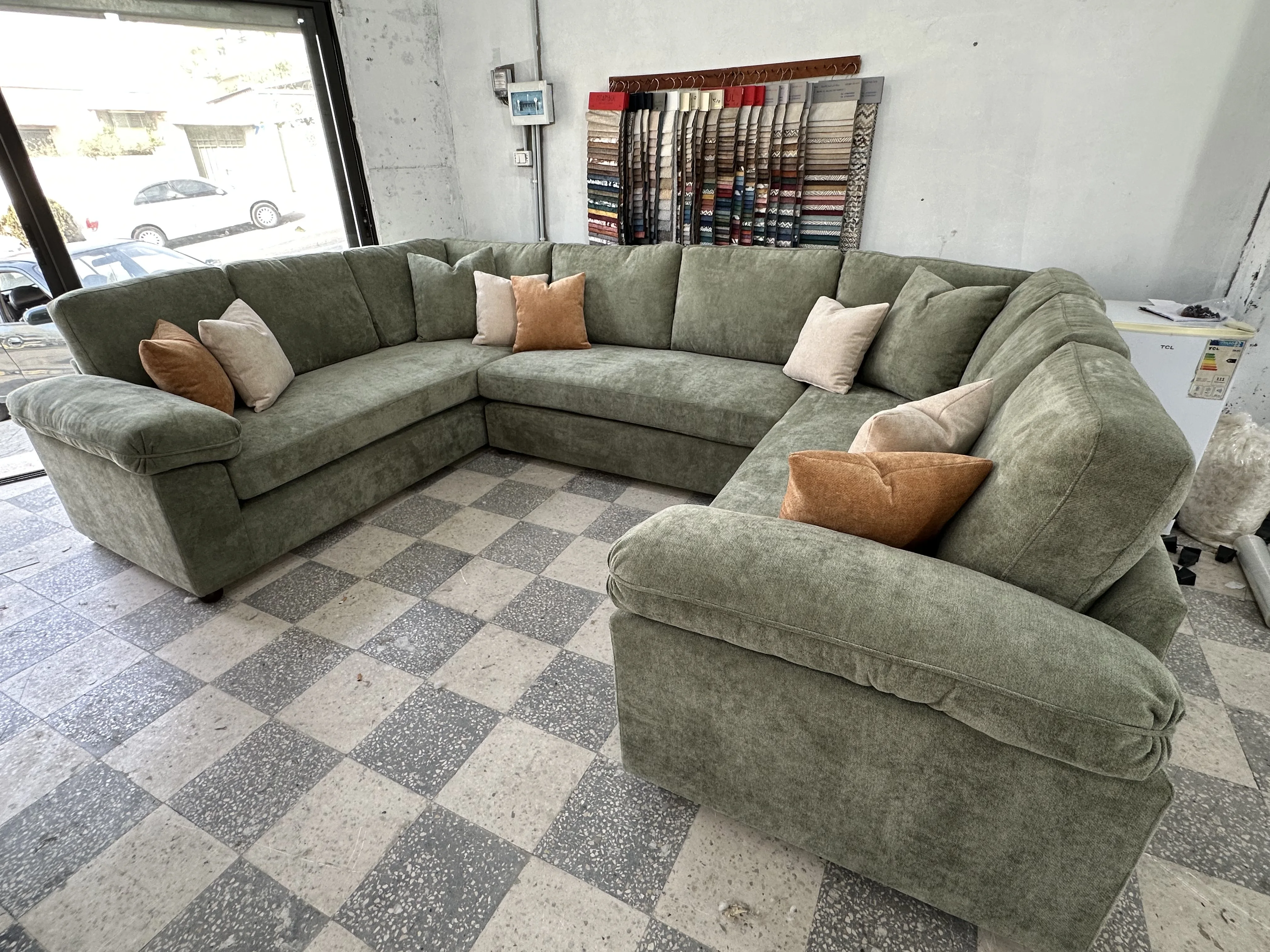 تنجيد و تفصيل اطقم كنب بأفضل الاسعار و اعلى جودة