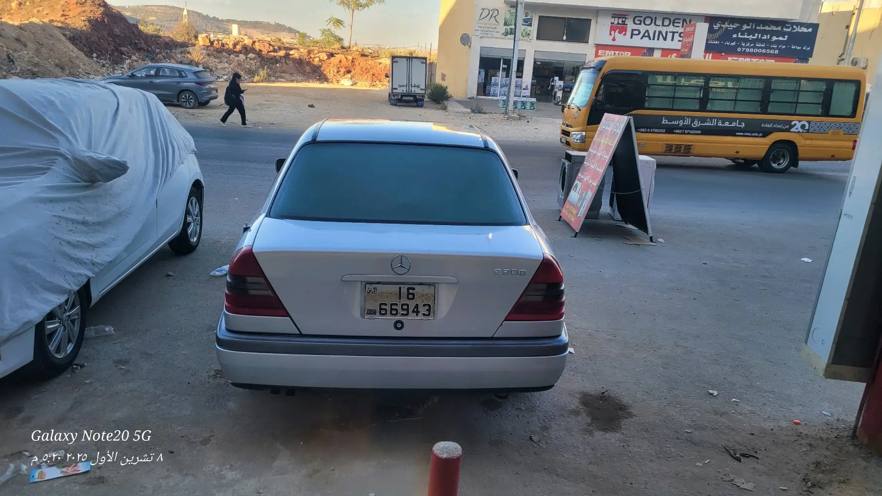 بسم الله الرحمن الرحيمللبيمرسيدس بنز C200 موديل 1997 أصلي لون سلفرماتور 2000cc ا