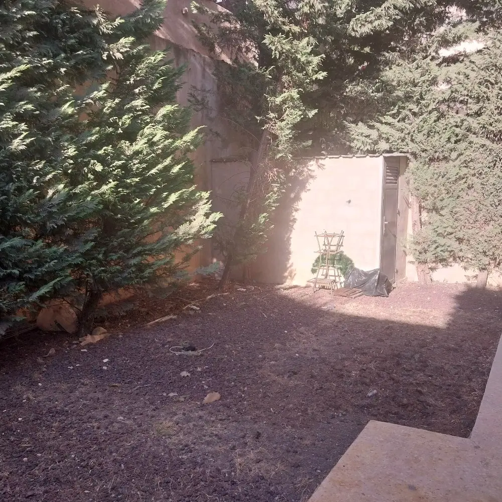 شقه ارضيه للبيع في الرونق