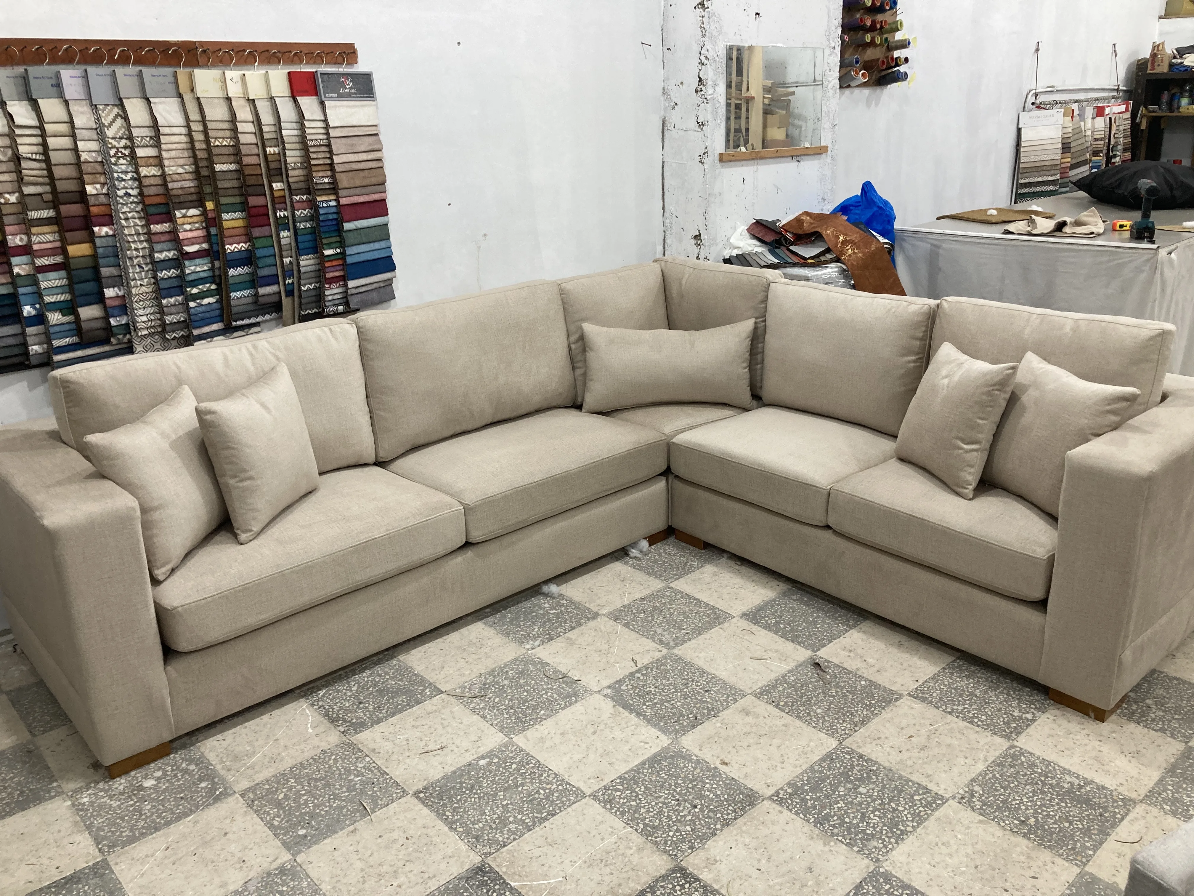 تنجيد و تفصيل اطقم كنب بأفضل الاسعار و اعلى جودة