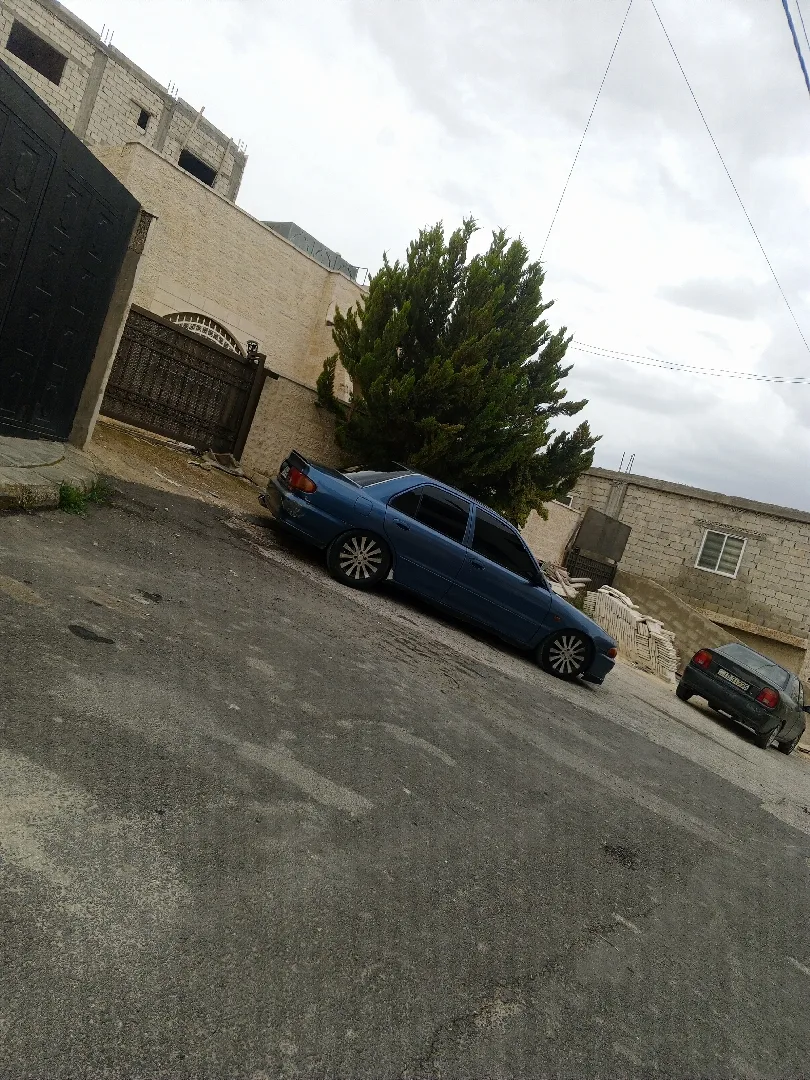 متسوبيشي لانسر 1993