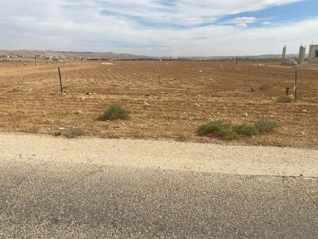 دونمين ارض للبيع المستعجل
