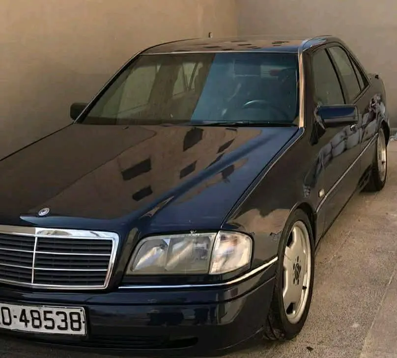 مرسيدس C200 موديل 1996